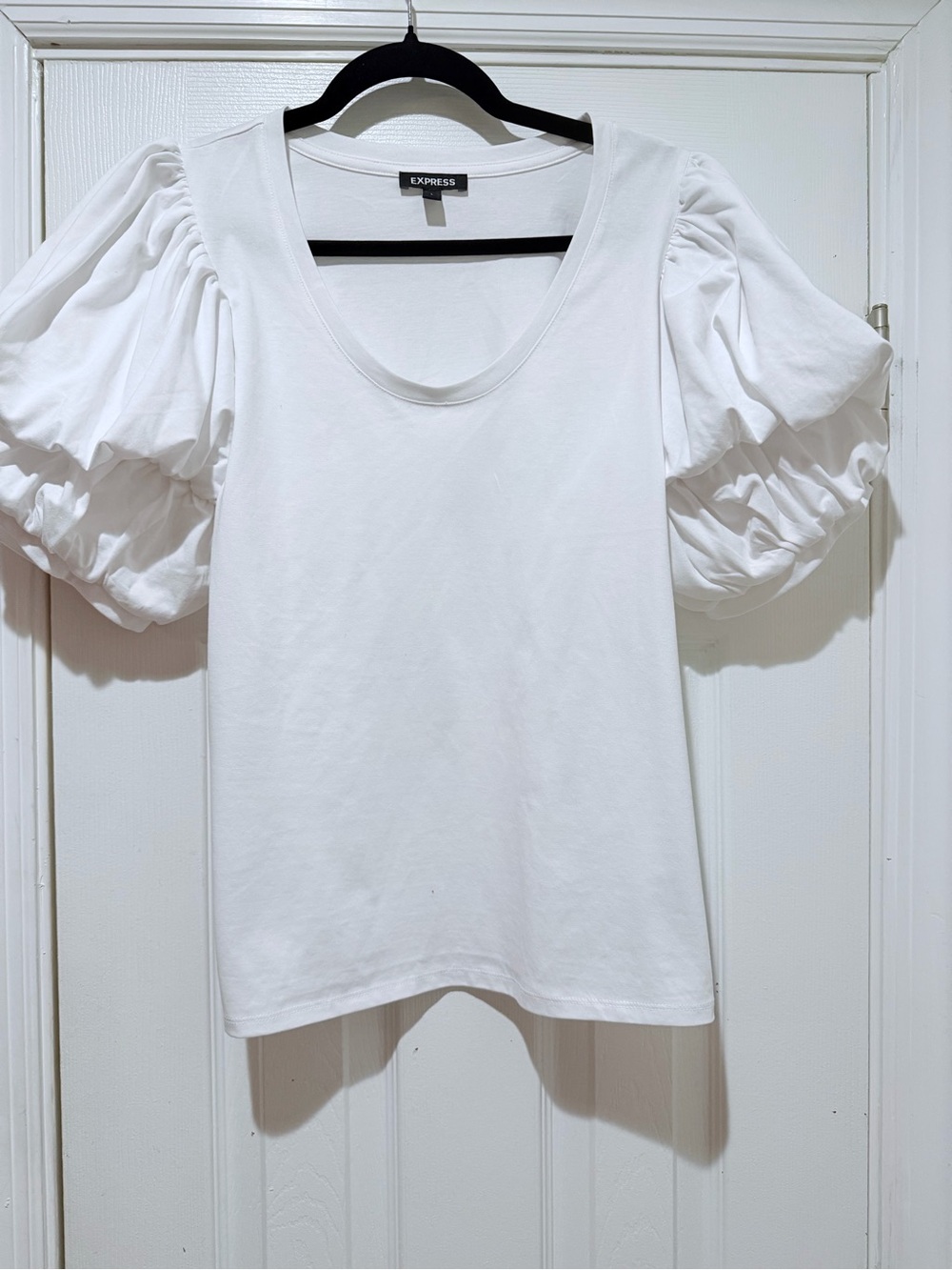 Express White Scoop Neck Puff-Sleeve Top